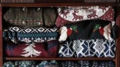 Мужской свитер с оленями: создаем любимому модный зимний образ Вязаные кофты с оленями своими руками